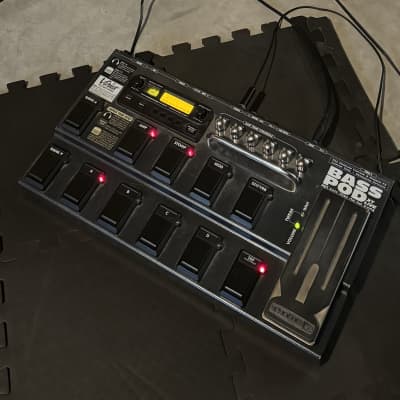 Line 6 POD xt Multi-Effect and Amp Modeler | Reverb