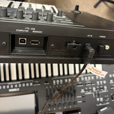 Roland Juno DS61 Synthesizer | Reverb Canada