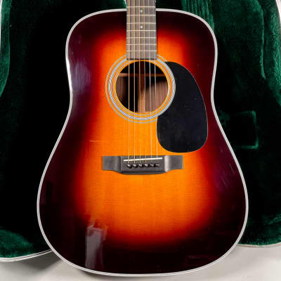 2014 Martin D-28 1935 Sunburst Acoustic Guitar w/OHSC image 2