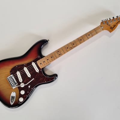 Fender Stratocaster with 3-Bolt Neck, Maple Fretboard 1974 Sunburst for sale