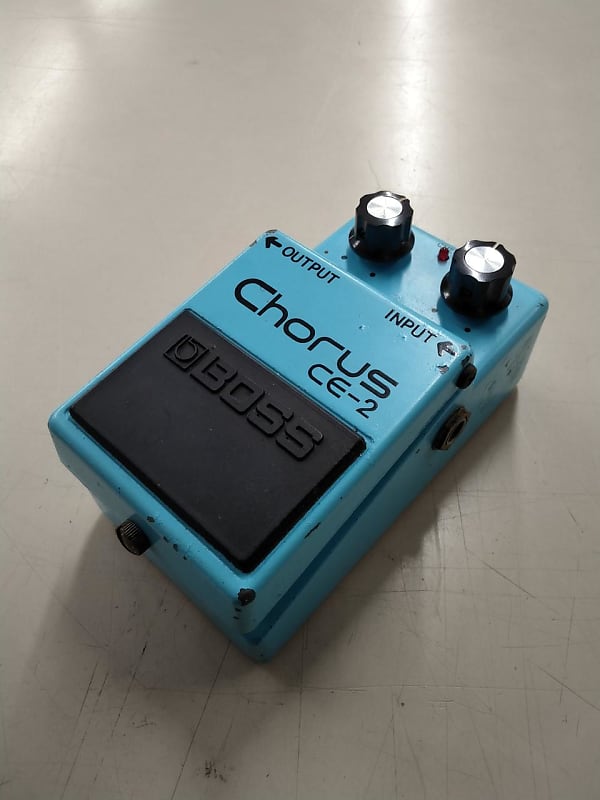 Boss CE-2