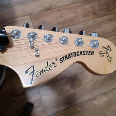 Fender Stratocaster 2006 brown image 2