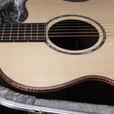 Avalon Ard Rí A2-390C Guitar Sitka & Exhibition Grade Ziricote - New & 30% Off! image 14