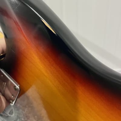 Fender American Standard Stratocaster 1998-2000 - 3-Colour Sunburst image 14