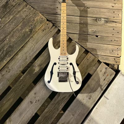 Ibanez PGM300RE-WH 20th Anniversary Paul Gilbert Signature 2009 - White image 10