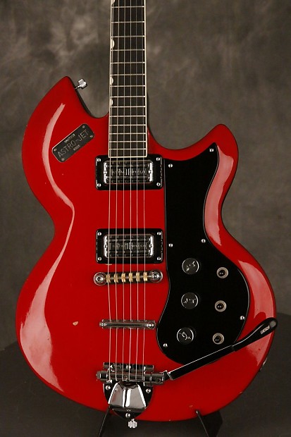 Gretsch ASTRO-JET model 2126 w/original strap, polish cloth, and manual 1965 Red image 1
