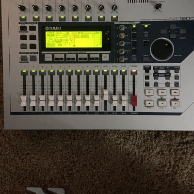 Yamaha AW1600 Professional Audio Workstation 16-Track Digital 