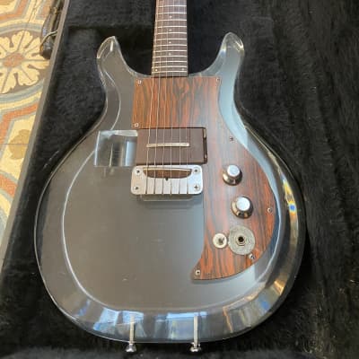 Ampeg Dan Armstrong Lucite Guitar 1969 - Clear image 2