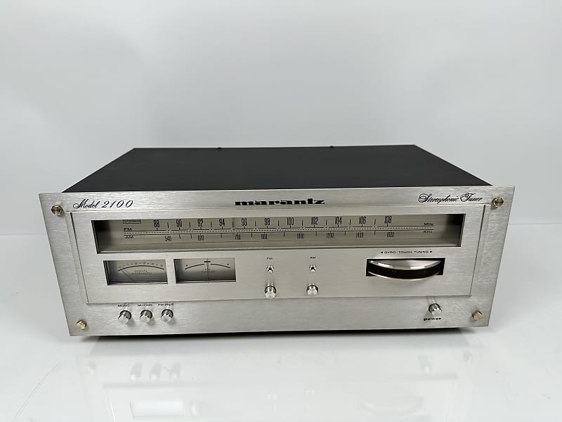 Vintage Marantz Stereophonic Tuner - Model 2100  			