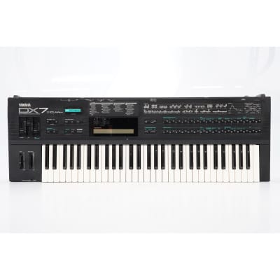 Yamaha DX7 II D-Plus 16-Voice Digital Synthesizer w/ ROM Cartridge #53143