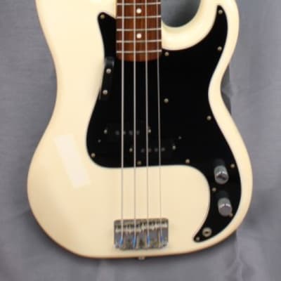 Fender PB-70 Precision Bass Reissue MIJ | Reverb