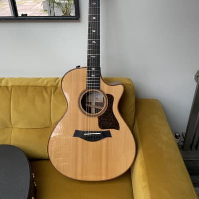 Taylor 712e 12-Fret with V-Class Bracing and 