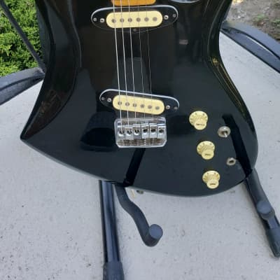 Stinger X21 Electric Guitar - MIJ image 4
