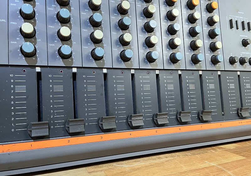 fostex model 350 レコーディングミキサー　3060メーター付き Fostex Model 350 Vintage Recording Mixer w/ Model 3060 Meter