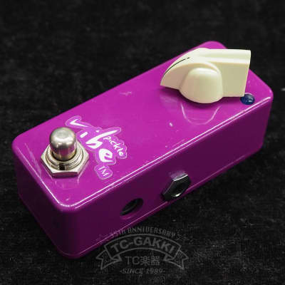Lovepedal Pickle Vibe Tremolo/Vibrato | Reverb Canada