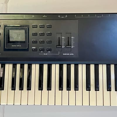 Casio FZ-1 61-Key Digital Sampling Synthesizer 1986 - 1987 with flight case