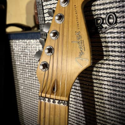 Fender Strat Plus Deluxe with Maple Fretboard 1997- Black image 5