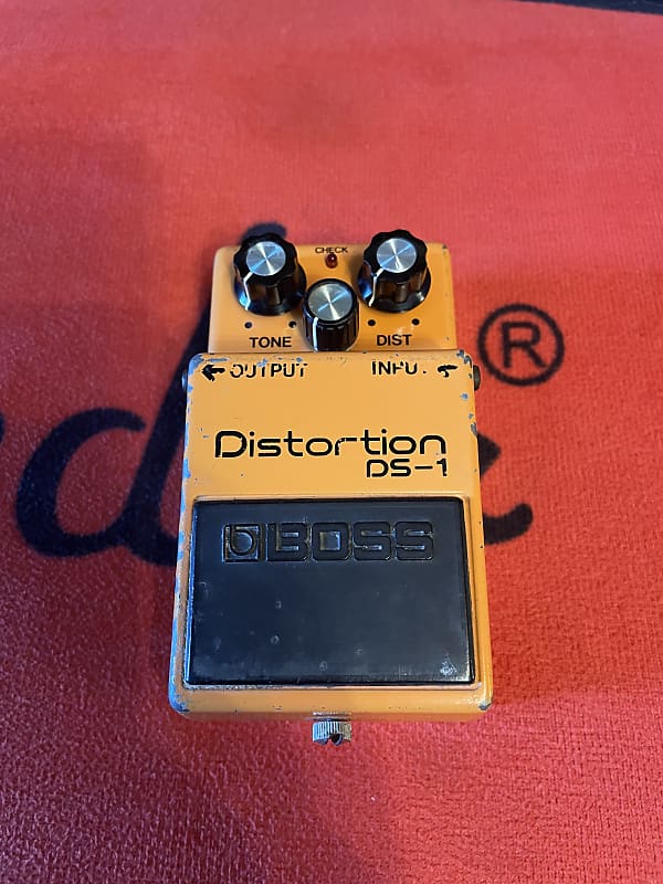 BOSS Distortion DS-1（1987年製／No.741400） BOSS Audio DS1 Distortion Guitar Pedal : Amazon.ca: Musical