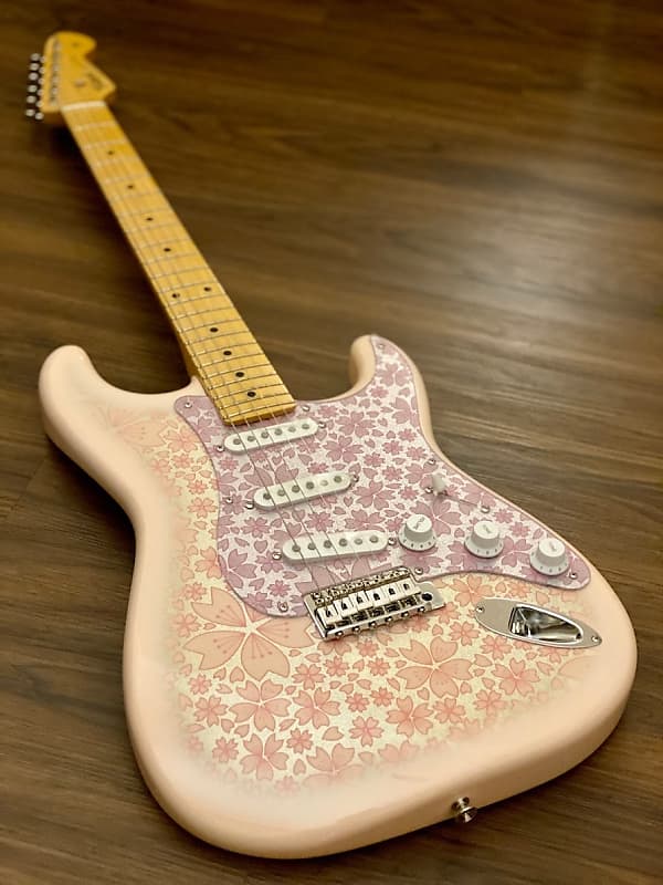 Tokai AST-Sakura Limited Edition Goldstar Sound NAMM 2020 in Pale Pink with  Maple FB and Tweed Case