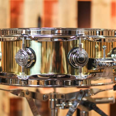 DW 4x14 Collector's Polished Bell Brass Snare Drum - DRVN0414SPC image 3