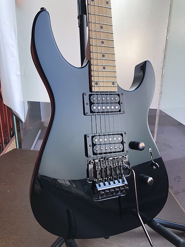 Chatting Bird CAPARISON Guitars design