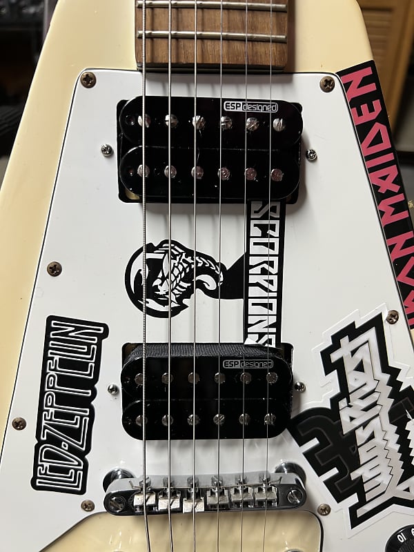 Maison Flying V Copy Classic White | Reverb