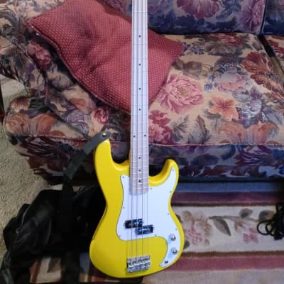 Glarry GP Ⅱ Upgrade Electric Bass Guitar Yellow image 9