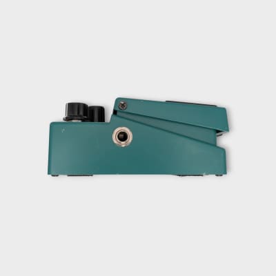 Boss TR-2 Tremolo (Silver Label) 1997 - Present - Green image 3