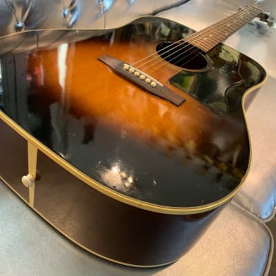 Gibson  J45 Deluxe    with Original Gibson Case 1980 image 6