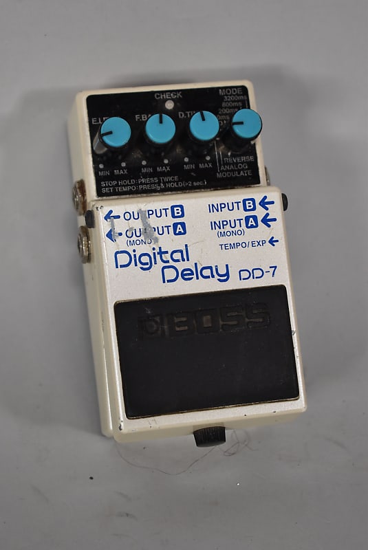 Boss DD-7 Delay Effects Pedal | Reverb