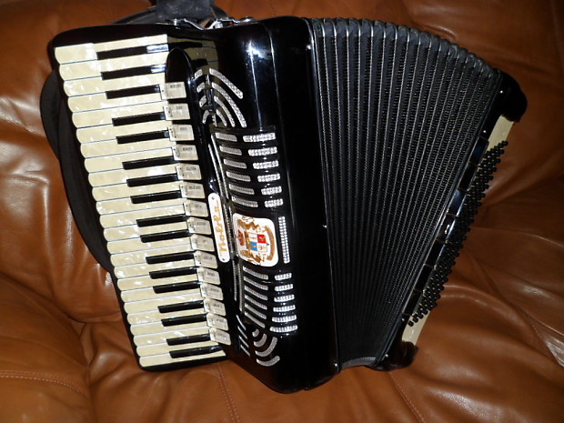 Professional accordion discount