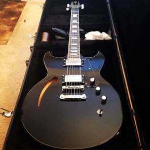 Reverend Manta Ray HB  Black image 2