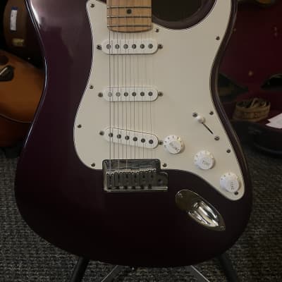 Fender Stratocaster 2000 - Plum image 2