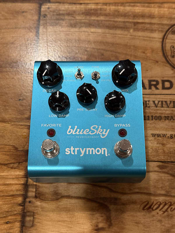 Strymon Blue Sky Reverberator V1 | Reverb Canada