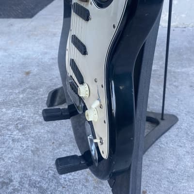 Fender American Standard Stratocaster with Rosewood Fretboard 1991 - Black image 11