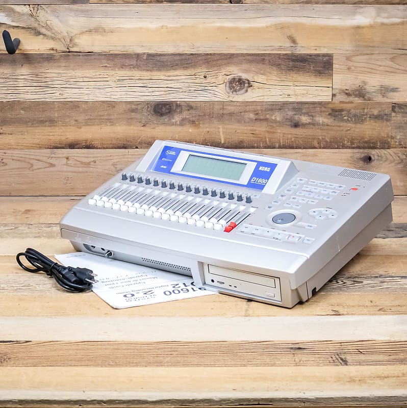 KORG D1600 マルチトラックレコーダー Korg D1600 Digital Recording Studio Pro Audio Equipment
