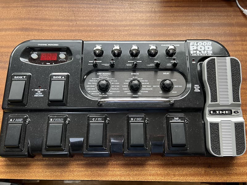 Line 6 Floor POD Plus Multi-Effect and Amp Modeler | Reverb UK