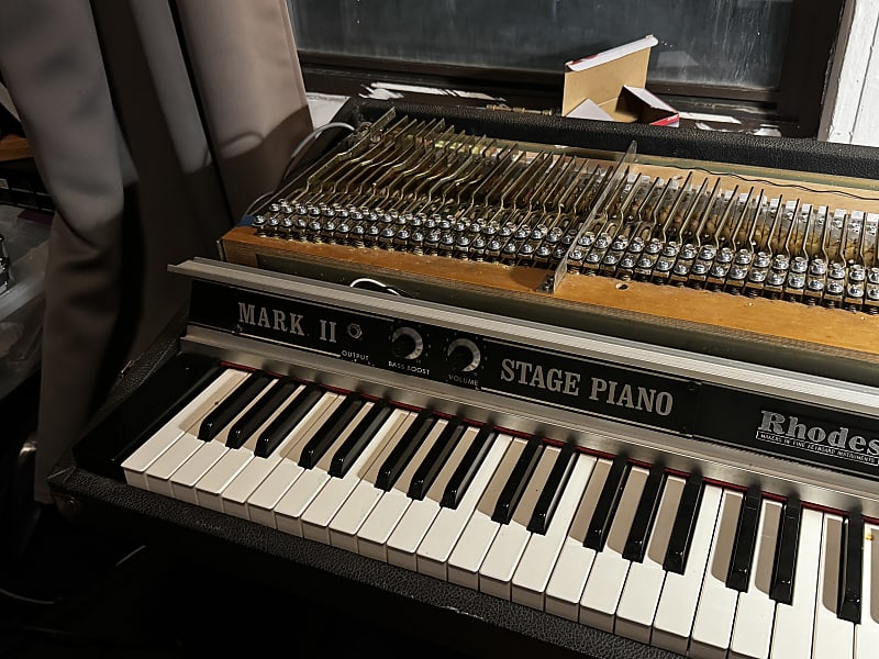 Rhodes Mark II Stage 73 (‘81) studio ready in NYC