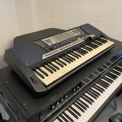 Yamaha PSR-540 Arranger Synthesizer