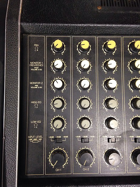 Yamaha AMPLIFIER ミキサー EM-100 ジャンク 完全動作品☆YAMAHA ヤマハEM-100 AMPLIFIER ミキサー - メルカリ