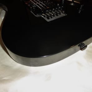 LTD MH-50　ESPレフティー　フロイドローズ esp-ltd-f-50-floyd-rose-black-