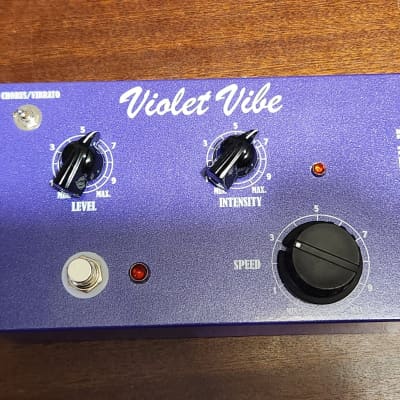 新品 未使用 R WEAVER FX Violet Vibe Uni Vibe R Weaver FX Violet Vibe 2020 Violet | Reverb
