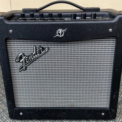 Fender Mustang I V.2 20-Watt 1x8