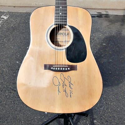 Garth Brooks Autographed Acoustic Guitar - Signed ESPANOLA Acoustic Guitar By Garth Brooks Comes with Certificate Of Authenticity,(COA), Picture and Case - Excellent Condition image 13