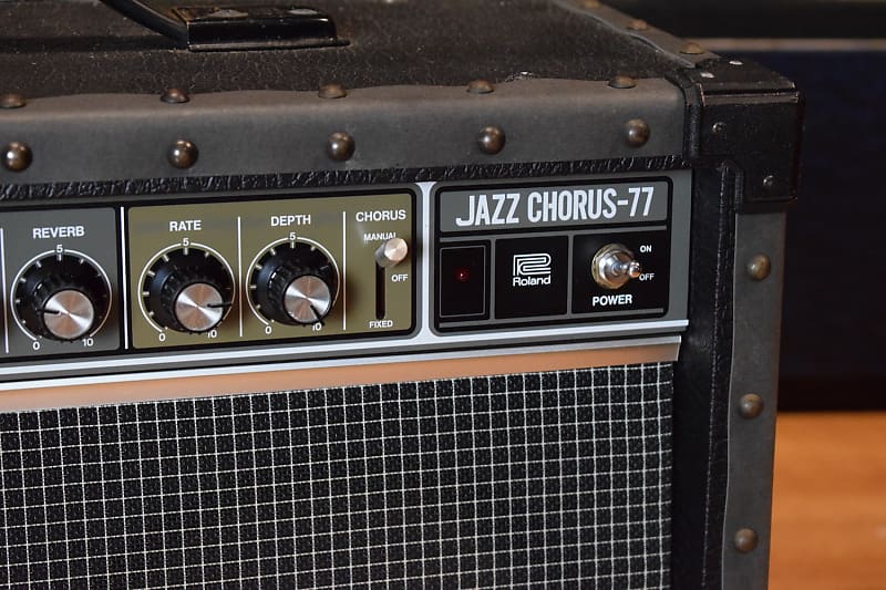 Roland JC-77 Jazz Chorus 80-Watt 2x10