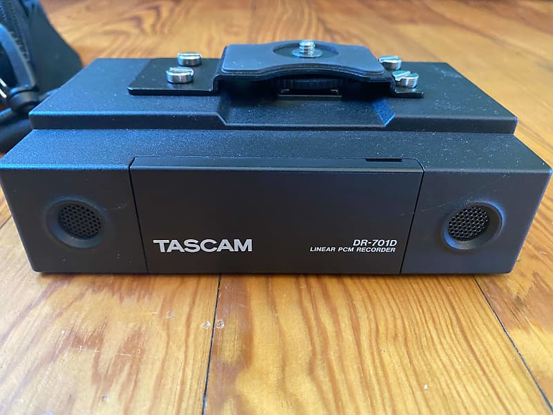 Tascam DR-701D Linear PCM Field Recorder