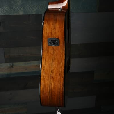 Fender CD-140SCE Dreadnought, Walnut Fingerboard, Natural w/case image 4