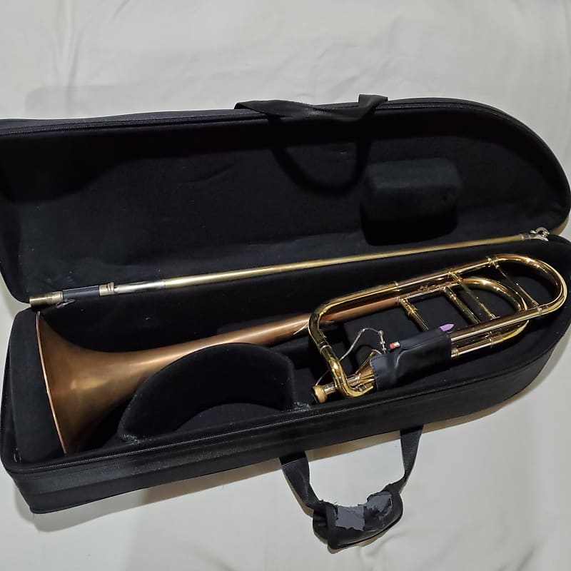 Edwards Tenor Trombone Case Reverb