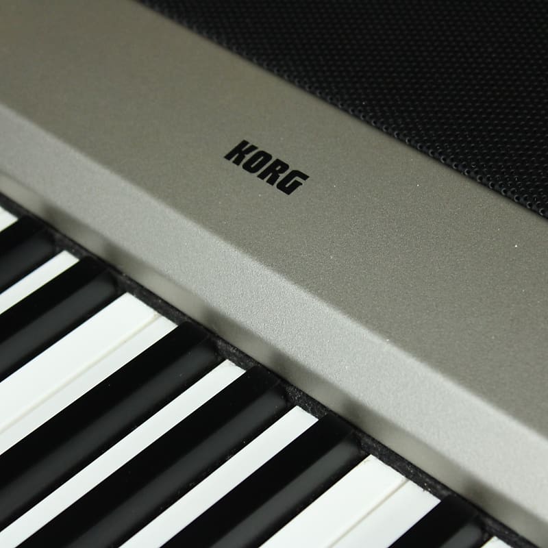 KORG SP-300 デジタルピアノ 88鍵 シルバー KORG SP-300 デジタルピアノ 88鍵 シルバー 楽器・機材