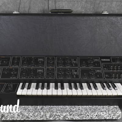 YAMAHA CS-15 Vintage Analog Synthesizer in Very Good Condition W/ Hard case